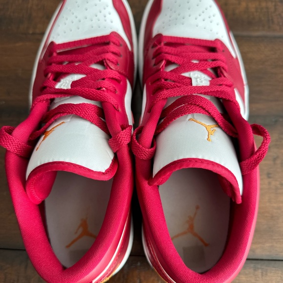 Jordan 1 Low Cardinal (Red, white, gold) Size 11 - Picture 4 of 9